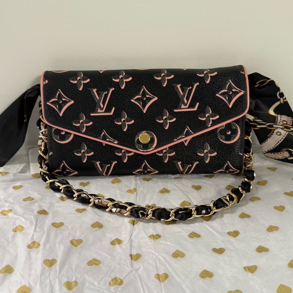 Louis Vuitton One-of-a-Kind Black and Pink Sarah Wallet on Special Woven Chain - Picture 5 of 5